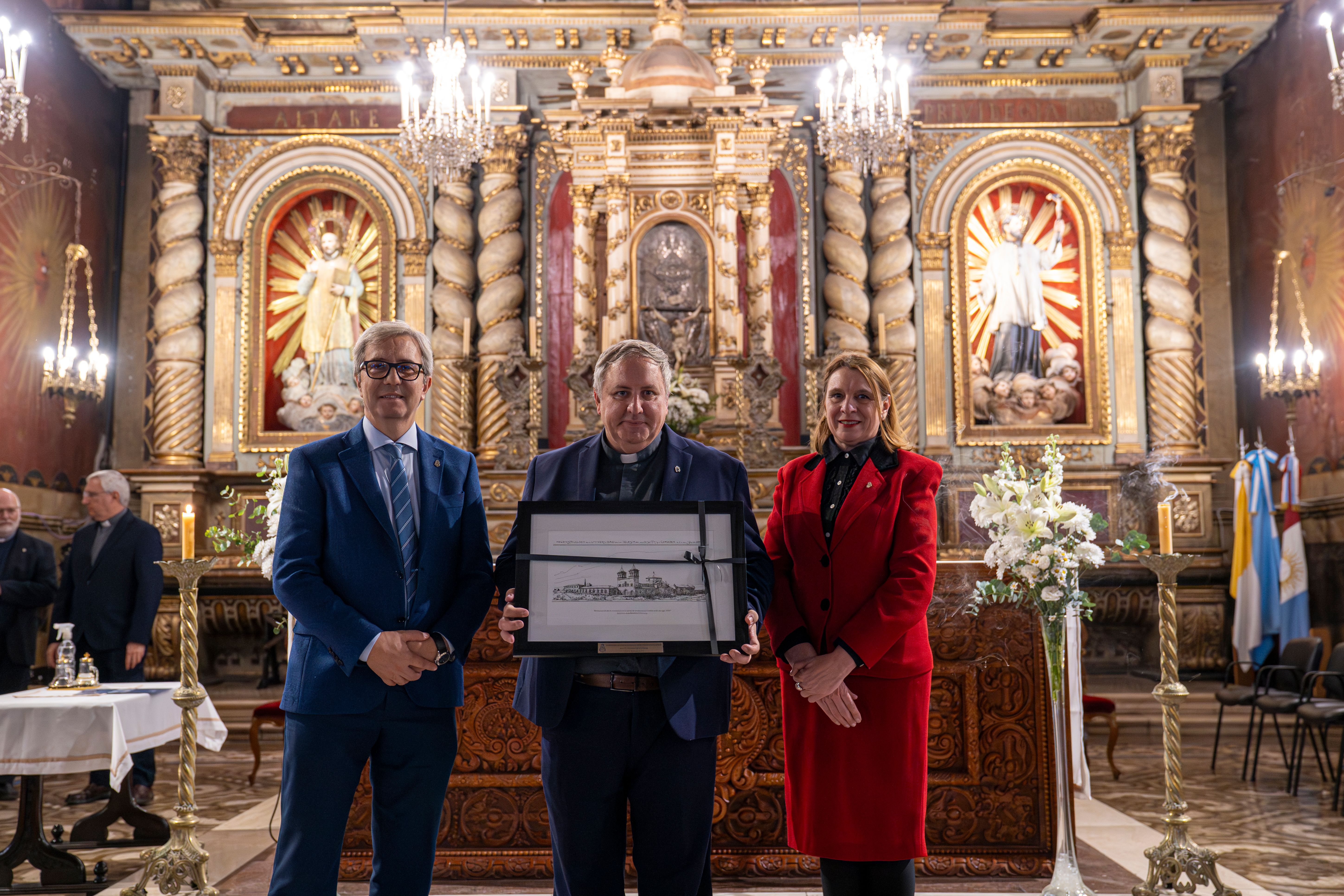 70 rector con boretto.jpg