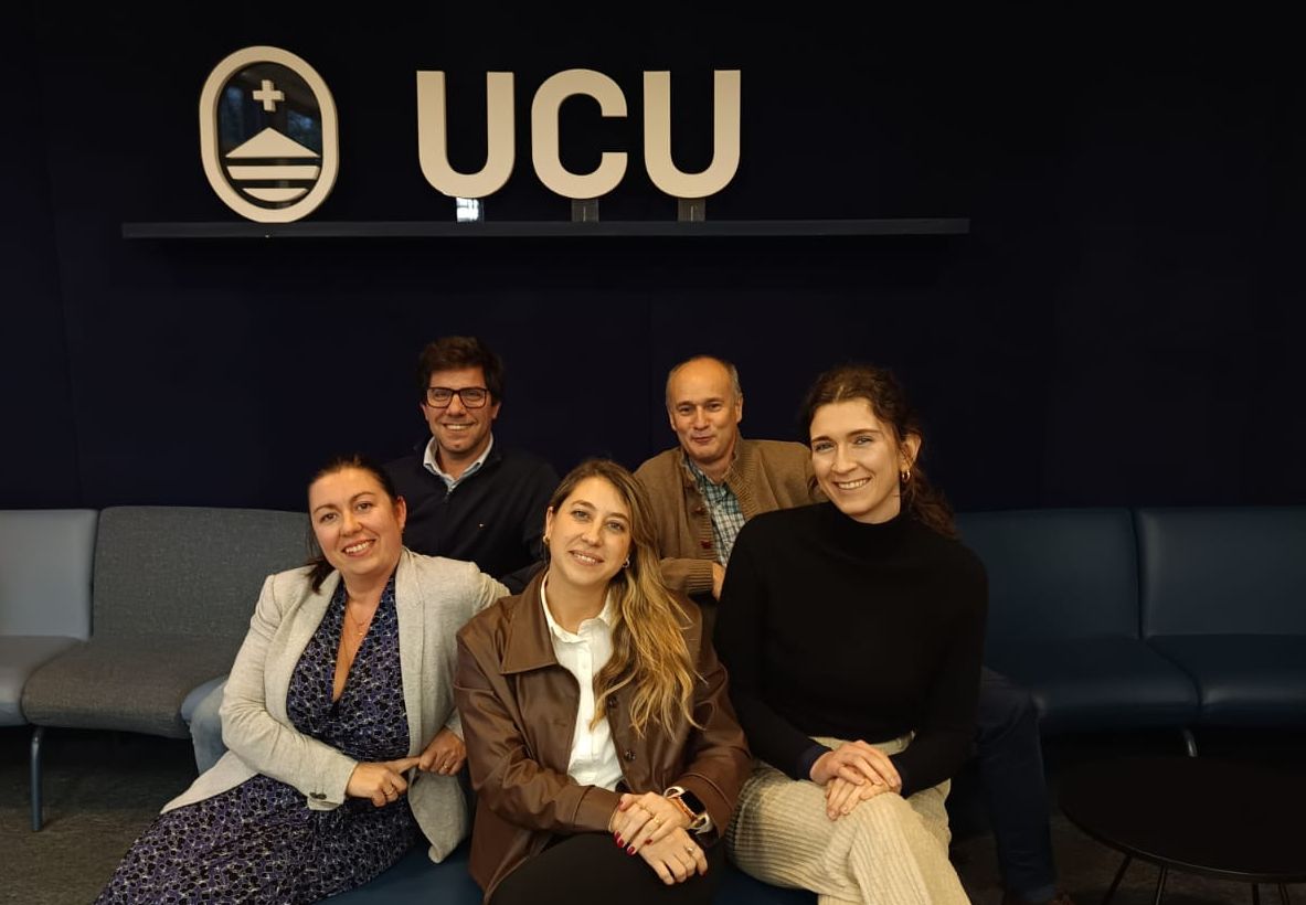 Con el Equipo de Asuntos Internacionales (2).jpeg