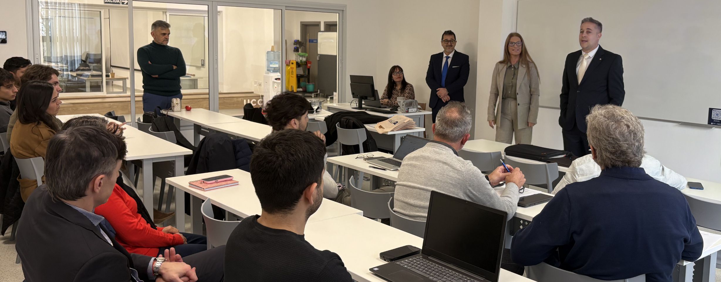 Programa ejecutivo RC2.jpg