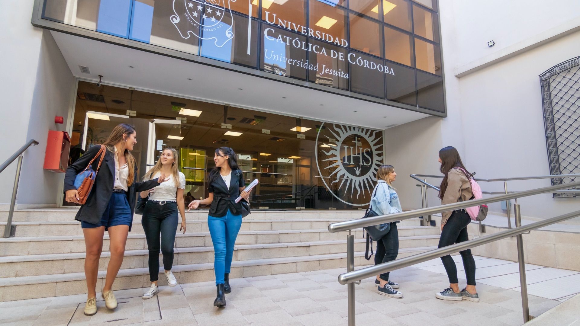 Universidad Católica de Córdoba Cover