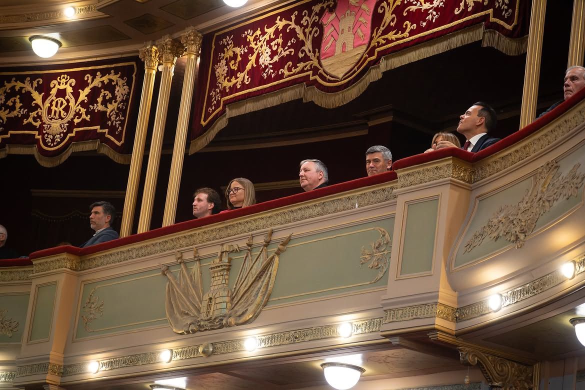 palco oficial.jpg