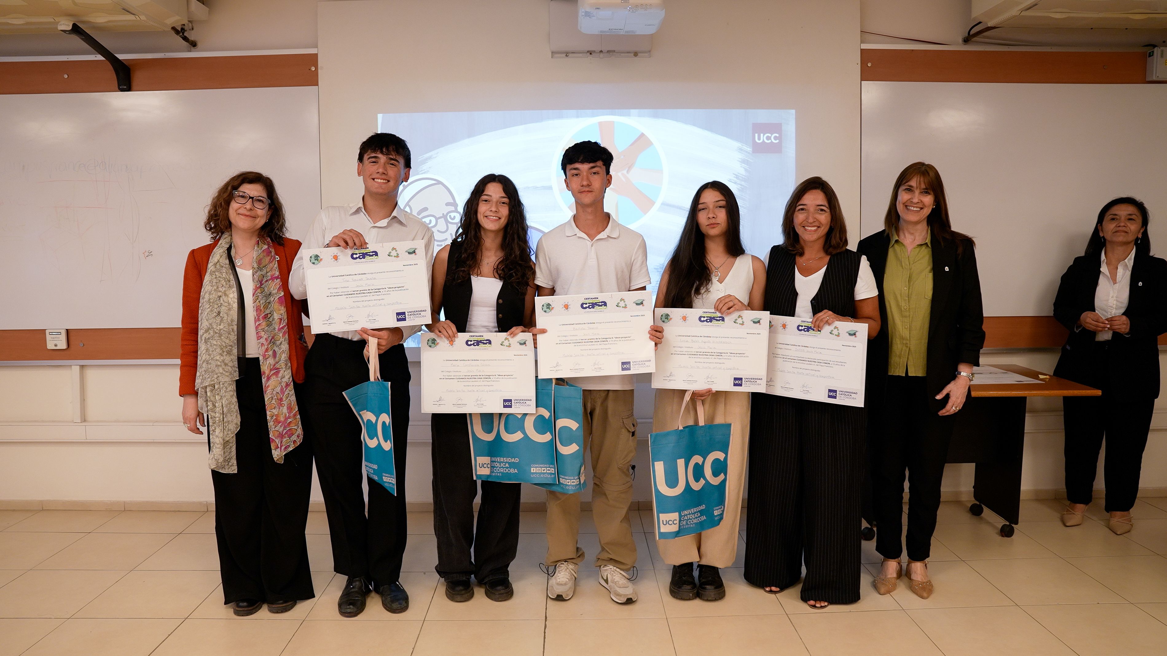 premiados con eva y moni otra mas.jpg