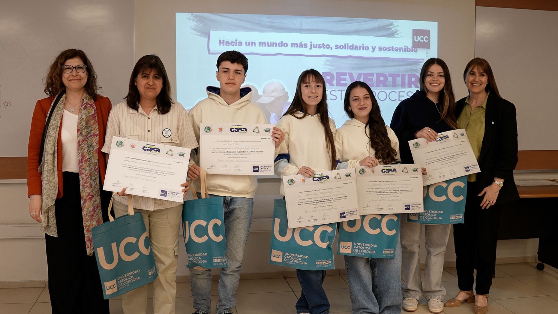 premiados con eva y moni otro grupo.jpg